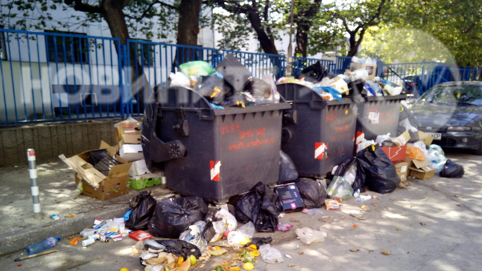 Боклукът във Варна в разгара на туристическия сезон