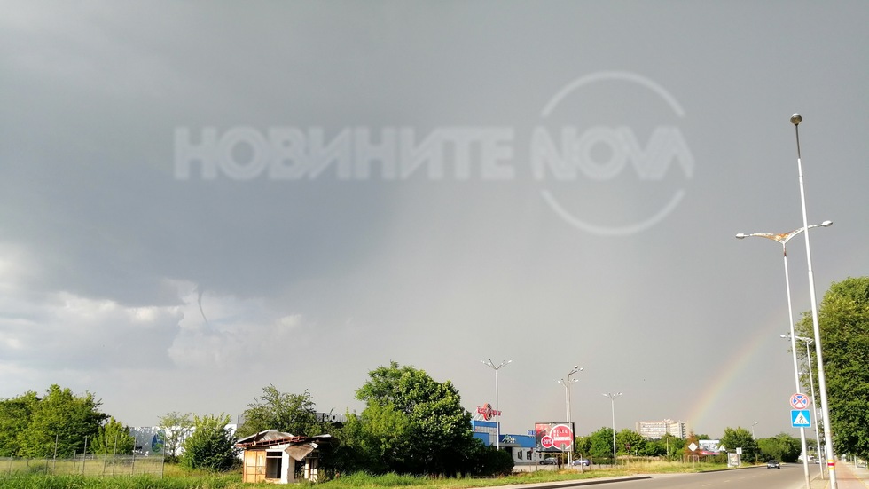 Торнадо и дъга