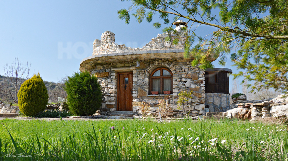 Пролетно, край Карлуково..