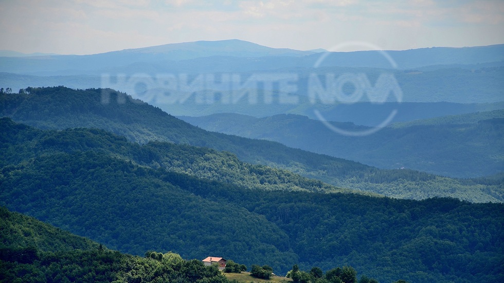 Красив пейзаж край Трънското село Ерул...днес!
