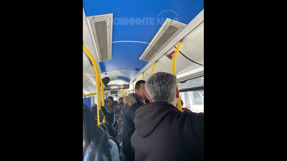 Противоепидемични "мерки" в обществения транспорт във Варна
