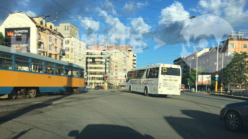 Нахалство