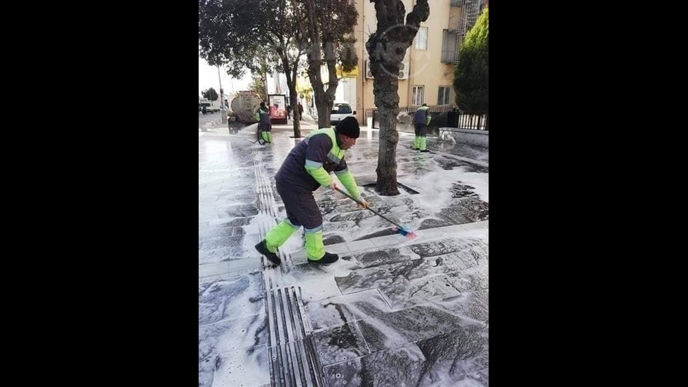 Миене на улиците в Истанбул, Турция