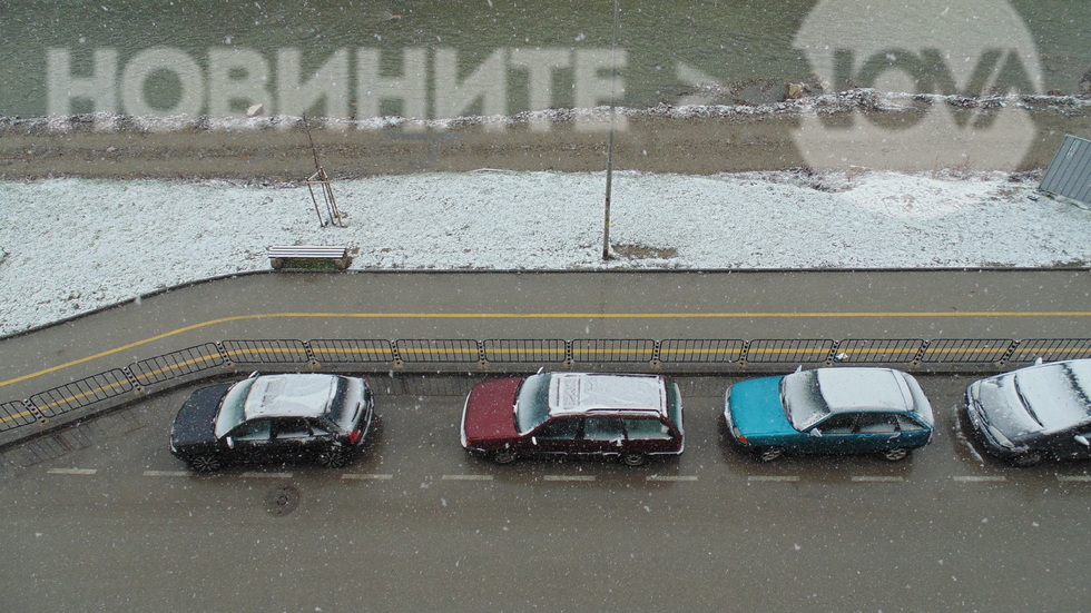 В Габрово вали сняг
