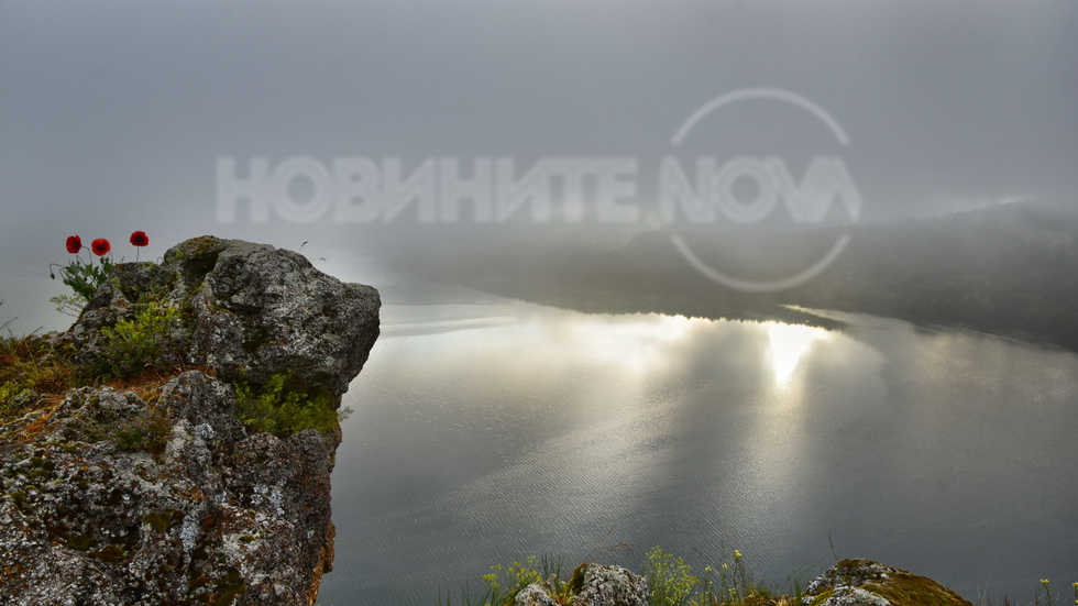 Утро на язовир Пчелина