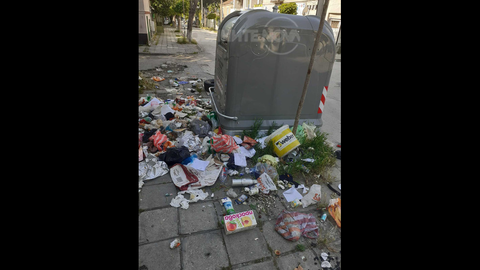 Боклукът в морската столица на България