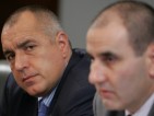 Намалява одобрението на хората към българските политици