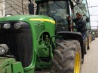 Дянков и Найденов поканиха протестиращите земеделци на преговори