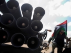 Либийски бунтовници под тежък обстрел от страна на Кадафи