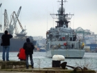 160 българи заминават за Либия с фрегата "Дръзки"