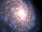 Гравитационна леща разкри скрита галактика-джудже