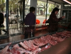 Производители свалили цената на свинското