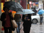 Обилни валежи заплашват 20 области в страната