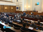 Реакциите в парламента след избора на Пеевски