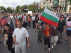 Българи планират протести и в чужбина
