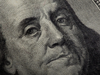 Доларът пострада от спора за бюджета в САЩ