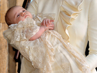 Принц Джордж кръстен с рокля от дантела и сатен