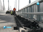 Започна запълването на дупките в асфалта на Дунав мост 2
