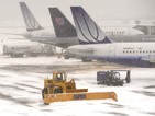 Милиони американци са блокирани от снеговалеж