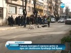 Камион пропадна в огромна дупка във Враца