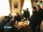 Майката на Доган направи курбан година след опита за покушение над сина й