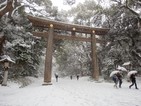 Шест са жертвите на снеговалежите в Япония