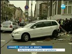 Лека кола отнесе светофар в София