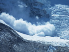 Опасност от лавини в планините, снеговалежите продължават