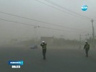 Пясъчна буря парализира трафика в Китай