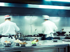 Инспектори затварят ресторанти за ниска хигиена