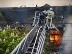 Пожар избухна във военен завод в Луганск