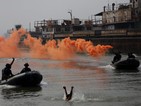 Поне 18 души са в неизвестност след преобръщане на лодка в Ганг