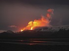 Исландия повиши равнището на риск от изригване на вулкан