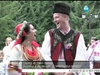 Българка и австралиец вдигнаха сватба по стар български обичай