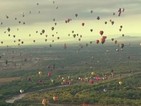 Стотици балони в небето