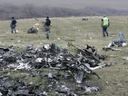 Нови кадри от мястото на сваления самолет в Донбас