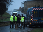 Полицията щурмува печатницата и магазина във Франция