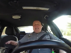 Американски полицай имитира Тейлър Суифт