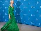 Хелън Мирън падна по стълбите на филмовия фестивал в Берлин