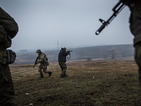 Обстрелват украински сили напук на примирието в Донбас