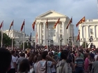 Хиляди протестират срещу Груевски, хвърлят яйца и картофи