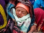 УНИЦЕФ: В Непал над 18 000 бебета и майки са в риск
