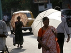 2207 станаха жертвите на жегата в Индия