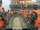 Кораб потъна в Китай, стотици туристи са в неизвестност
