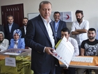 Управляващата в Турция партия печели, но губи мнозинство