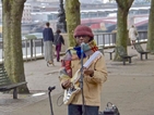 Найл Роджърс изкара 12 лири като уличен музикант
