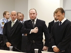 Масовият убиец Андерш Брайвик обвини Норвегия в нарушаване на правата му
