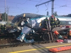 Влак блъсна камион в Чехия, двама загинаха