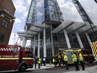 100 души евакуирани от пожар в лондонски небостъргач
