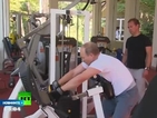Путин и Медведев "помпат" мускули в Сочи
